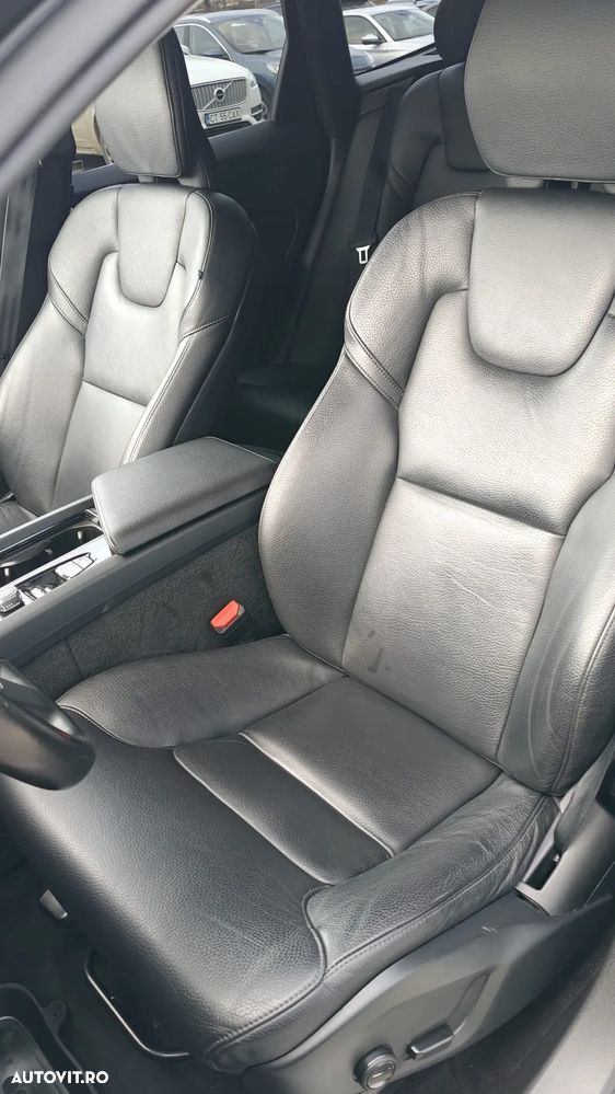 Volvo XC 60 D4 Momentum Pro - 11