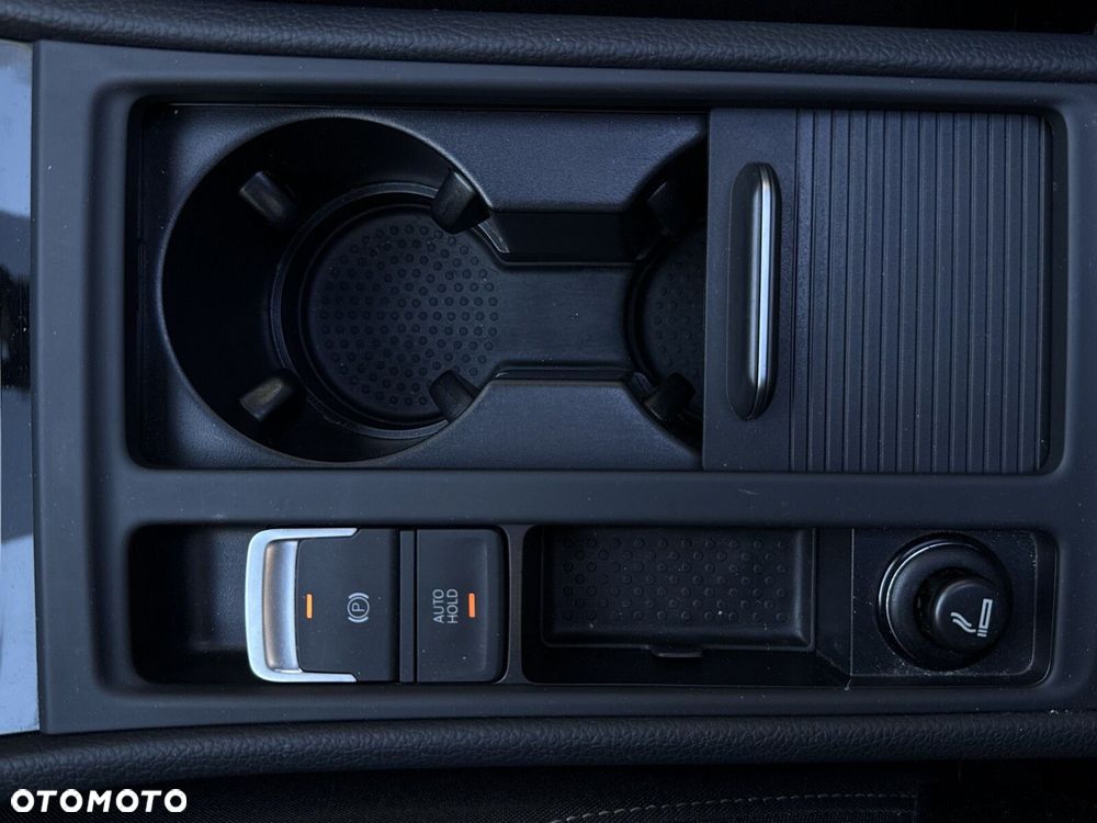 Volkswagen Golf 2.0 TSI 4Mot R DSG - 25