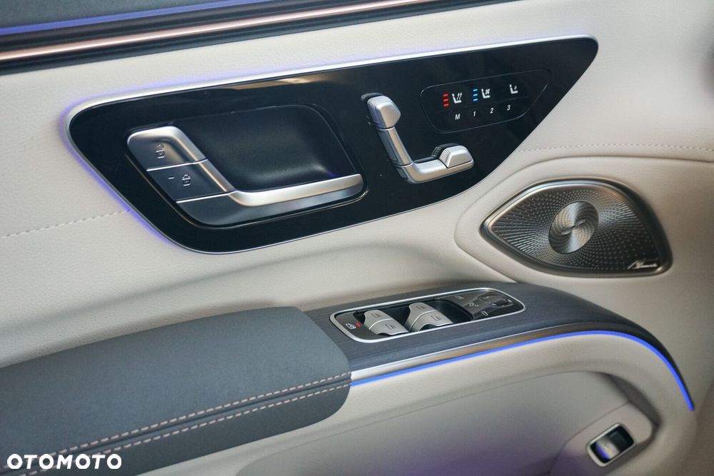 Mercedes-Benz EQS - 22