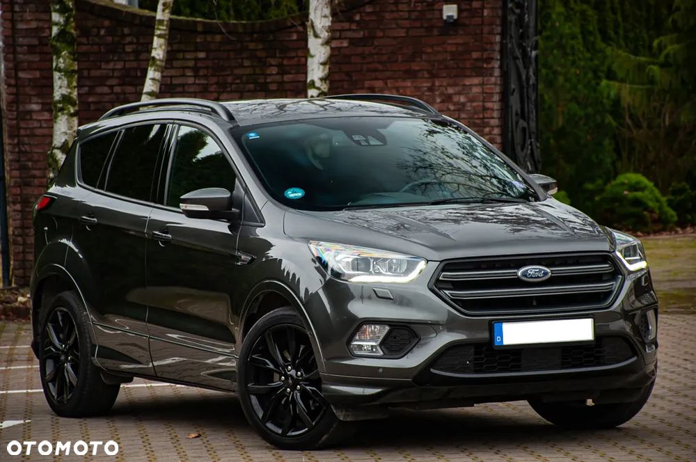 Ford Kuga - 2
