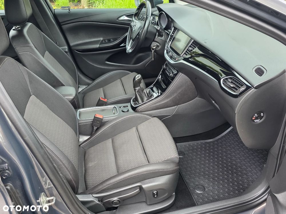 Opel Astra 1.4 Turbo Innovation - 10