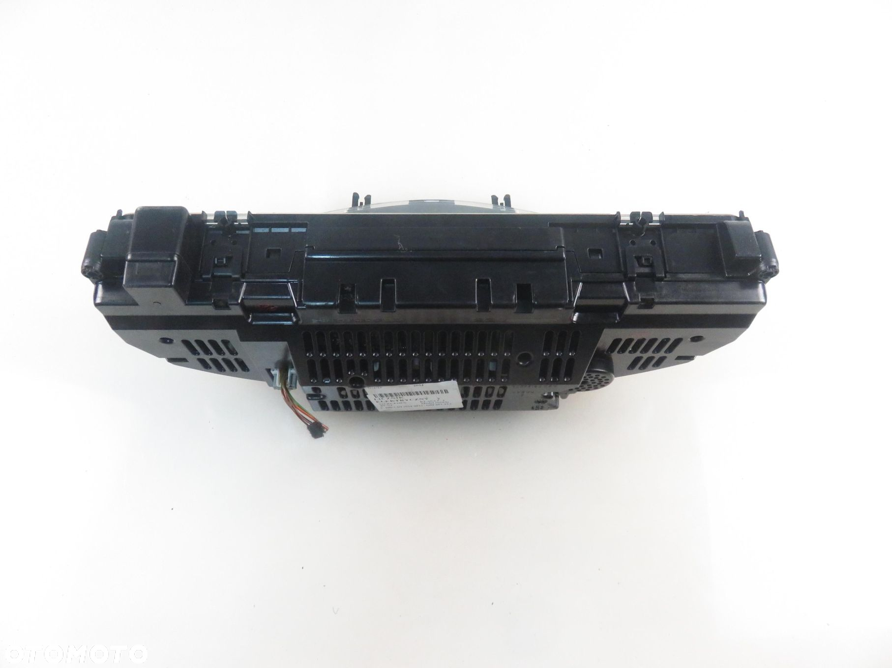LICZNIK MERCEDES S204 200 CDI 2049001705 2049014000 2049022602 - 2