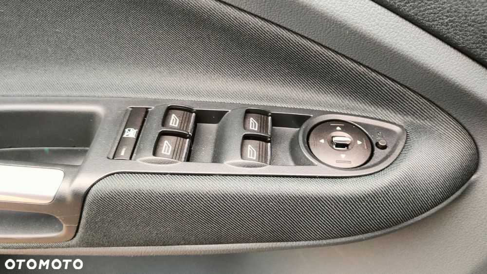 Ford C-MAX 1.6 Ti-VCT Titanium - 30