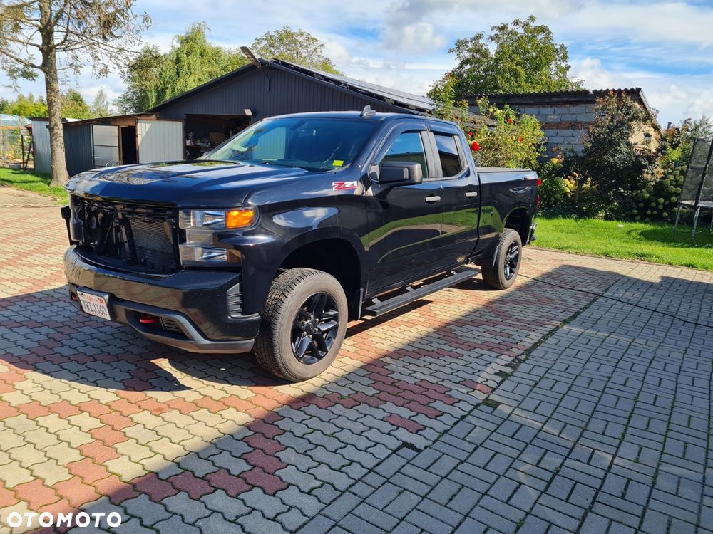 Chevrolet Silverado - 1