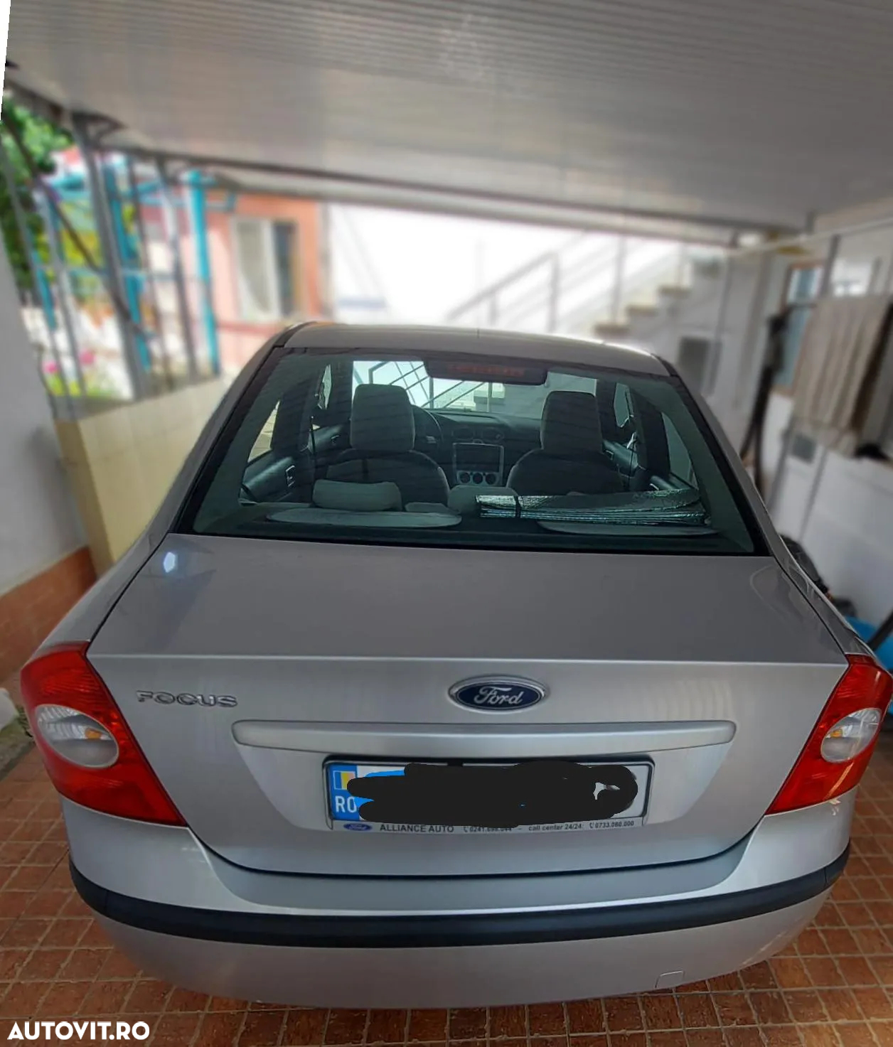 Ford Focus 1.6i Trend - 2