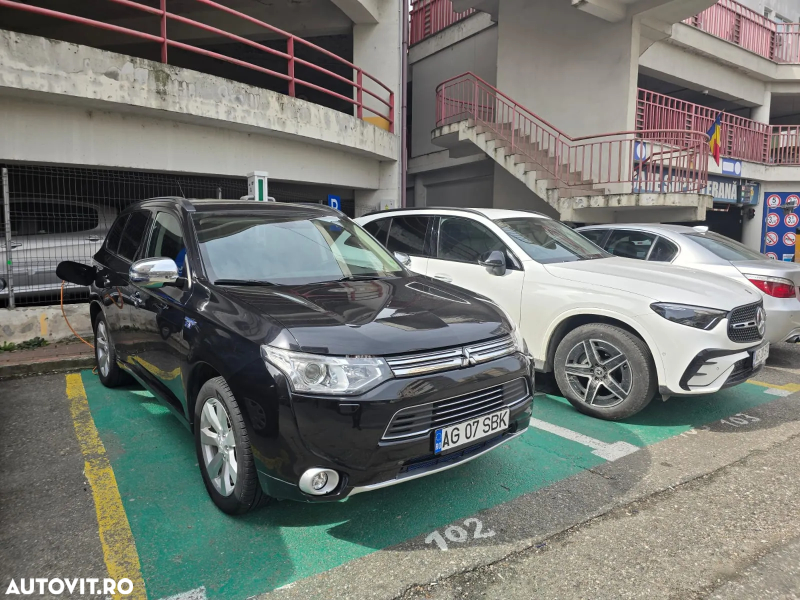Mitsubishi Outlander 2.0 4WD Plug-In Hybrid Top - 5