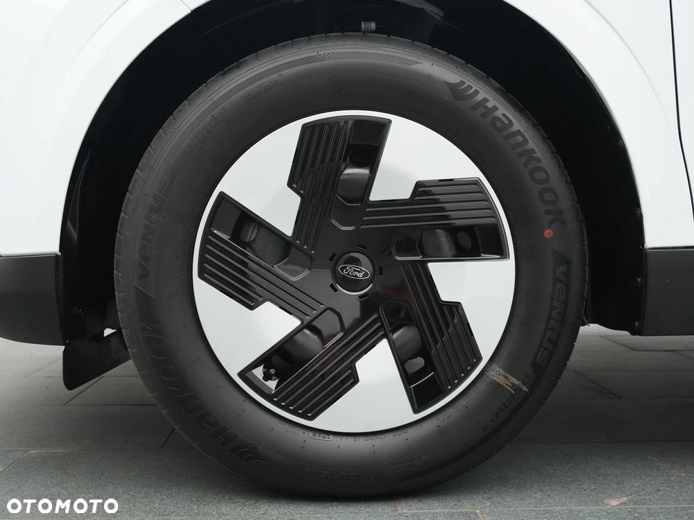 Ford E-Transit Courier Van 136KM Trend - 26