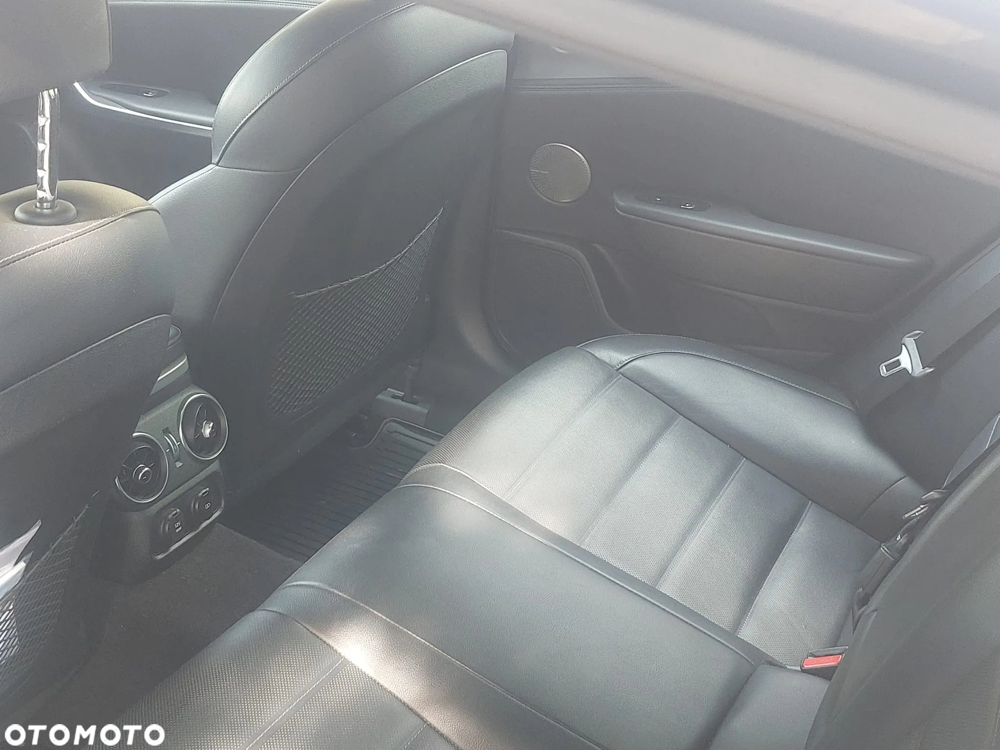Kia Stinger 2.2 CRDi GT Line - 8