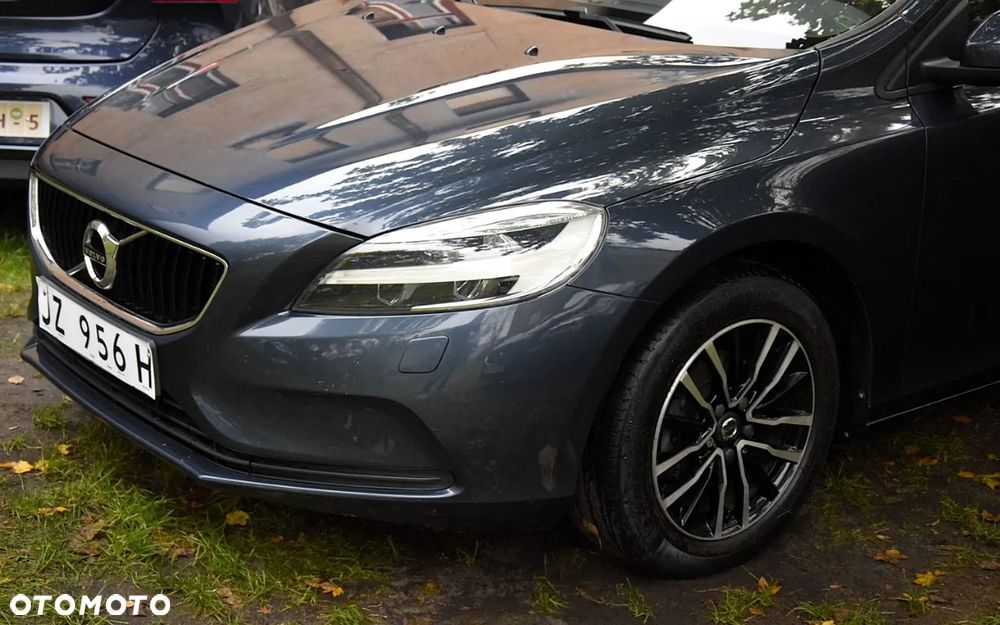 Volvo V40 D2 Momentum - 4