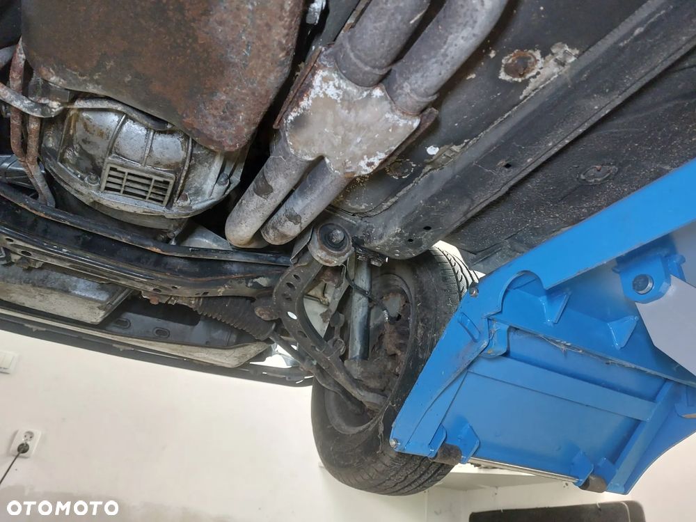 BMW Seria 3 - 33