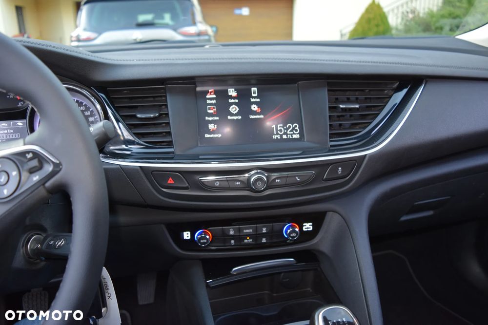 Opel Insignia 1.5 T Enjoy S&S - 16