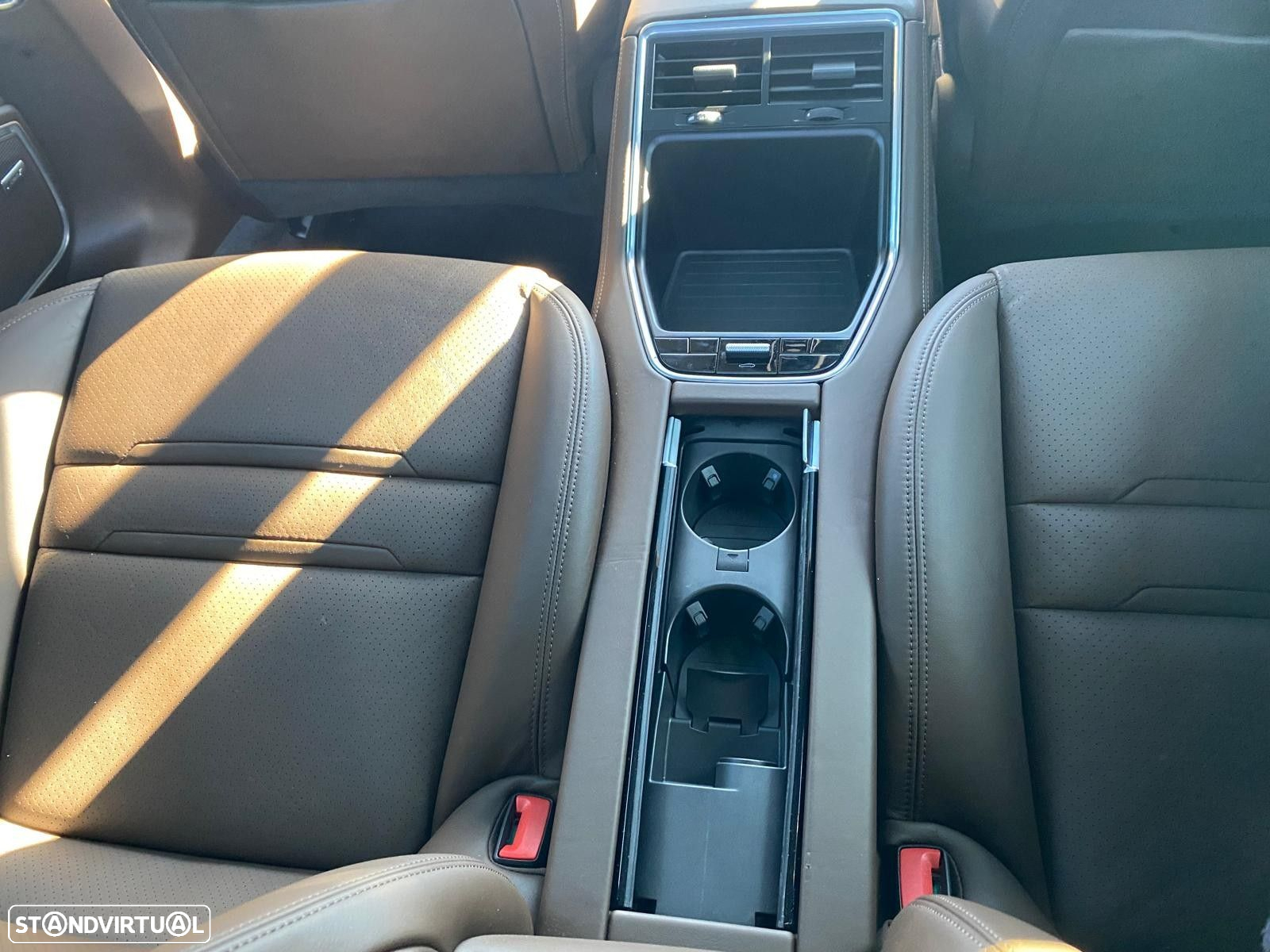 Porsche Panamera 4 E-Hybrid Platinum Edition - 13