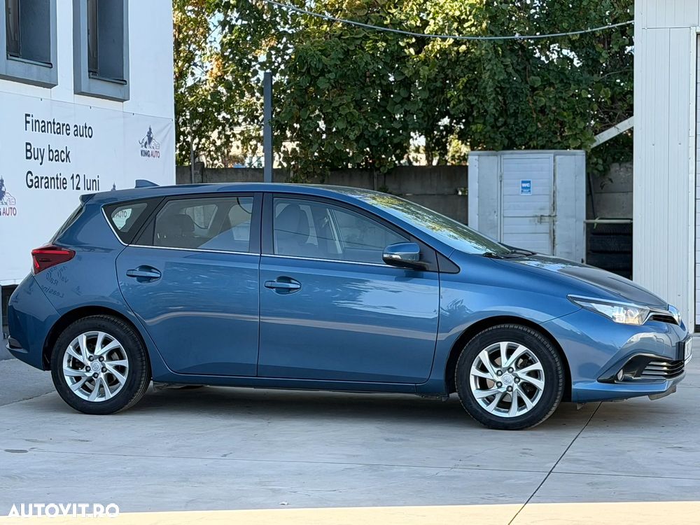 Toyota Auris - 12