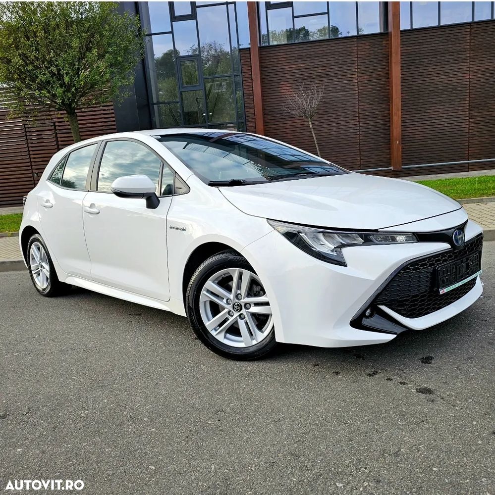 Toyota Corolla 1.8 Hybrid Business Edition - 3