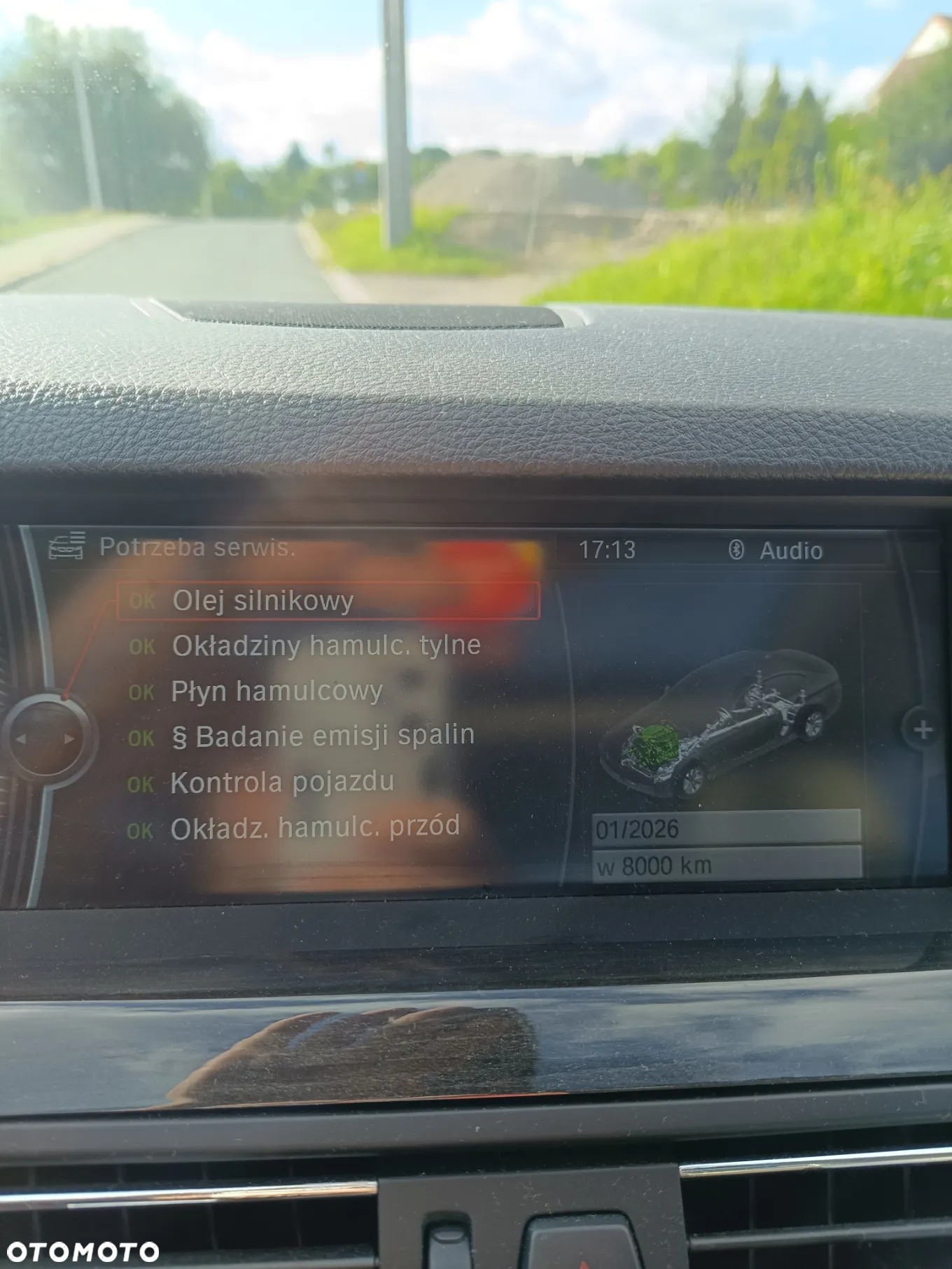 BMW Seria 5 528i xDrive - 32