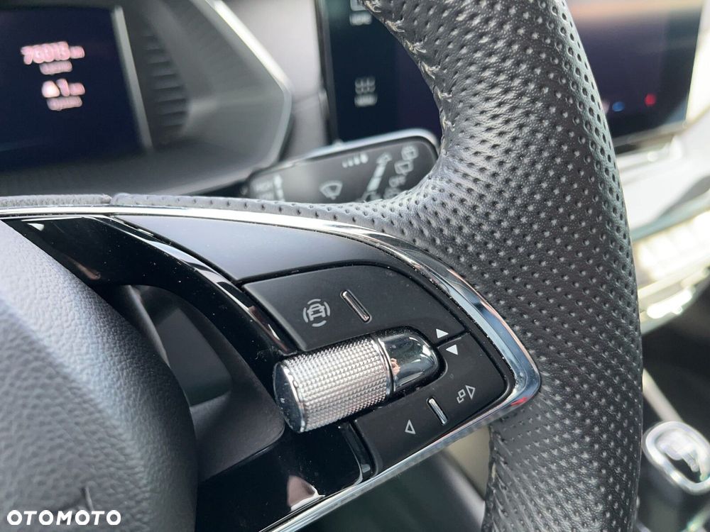 Skoda Octavia 2.0 TDI Sportline - 26