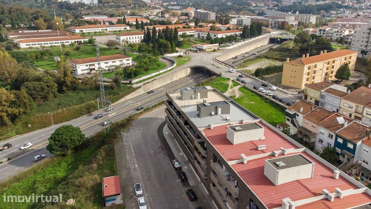 Apartamento T2 Arrendamento em Braga (São Vicente),Braga - Grande imagem: 2/34