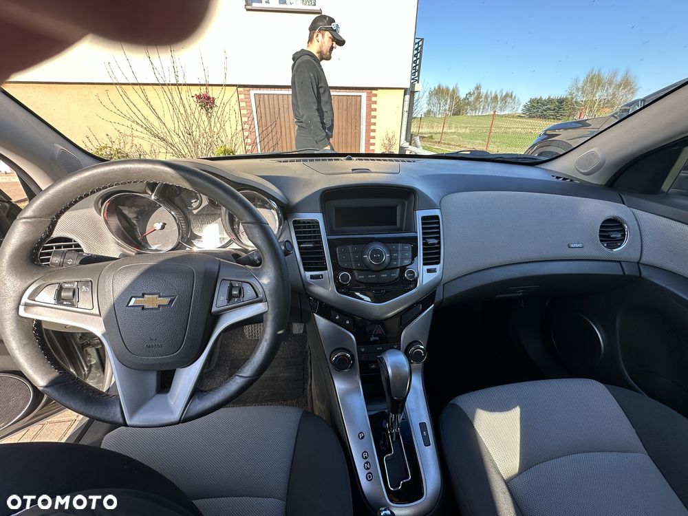 Chevrolet Cruze - 5