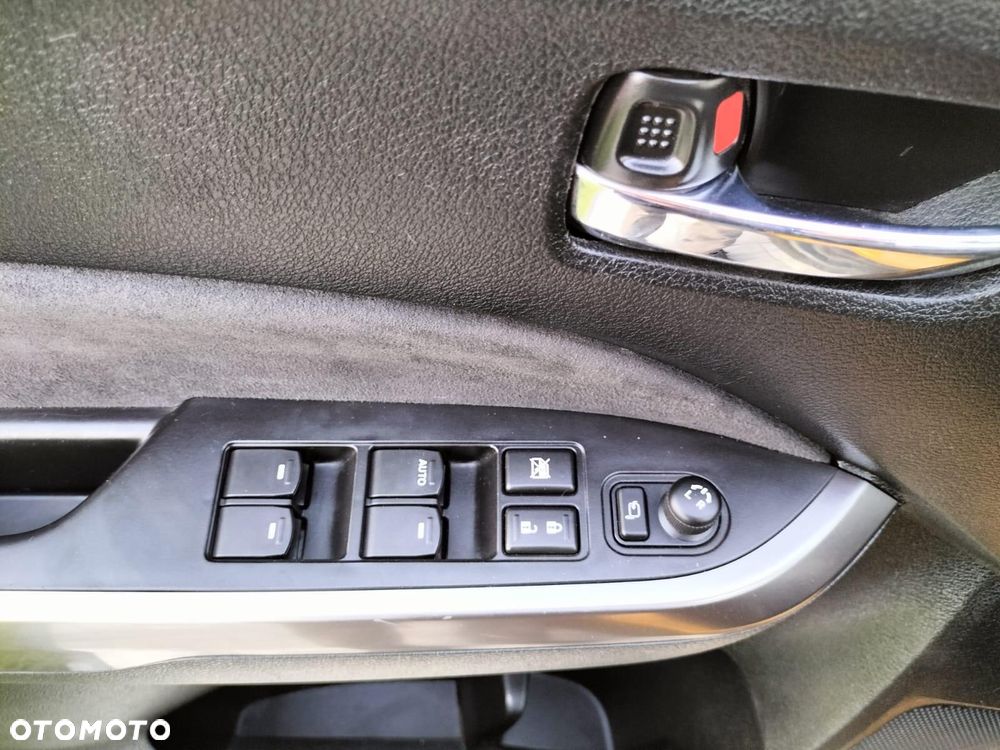 Suzuki Vitara 1.4 Boosterjet SHVS Premium 4WD - 24