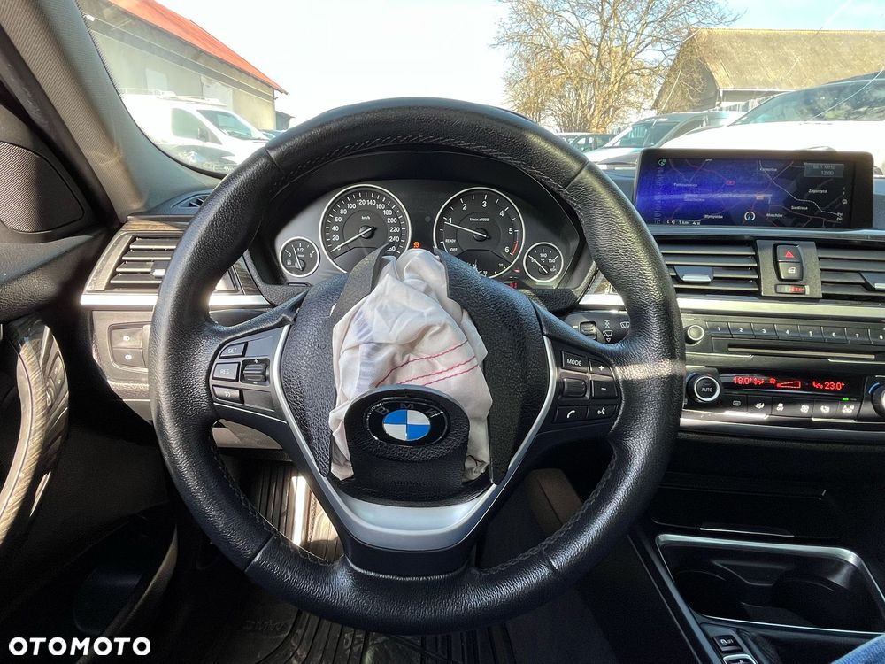BMW Seria 3 318d xDrive M Sport - 20