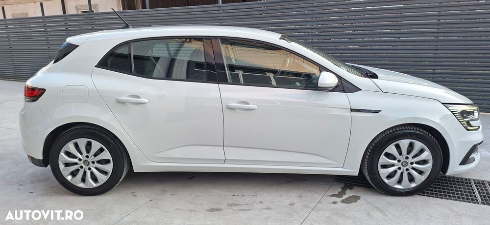 Renault Megane Blue dCi 116 Life - 10
