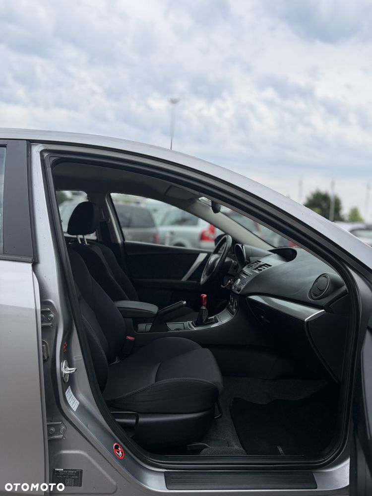 Mazda 3 - 7