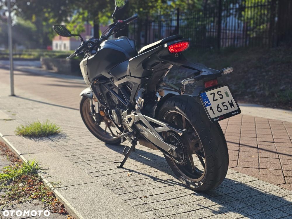 Honda CBF - 4