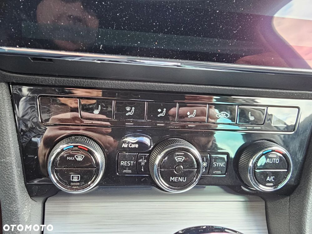 Skoda Superb 2.0 TDI SCR Style DSG - 17