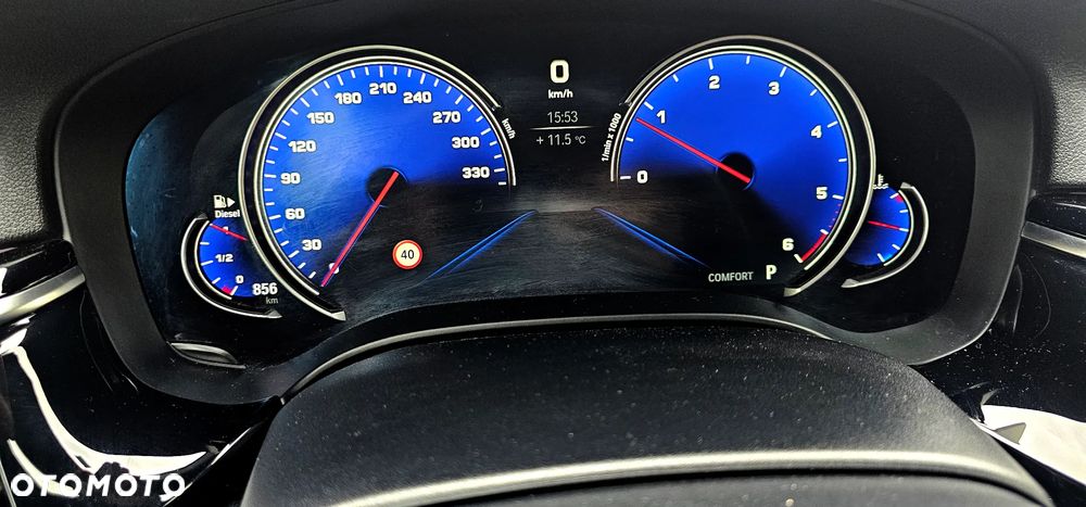 BMW Seria 5 520d Luxury Line sport - 14