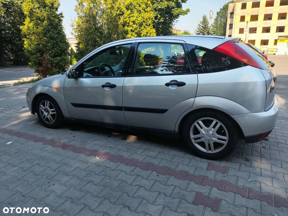 Ford Focus - 21