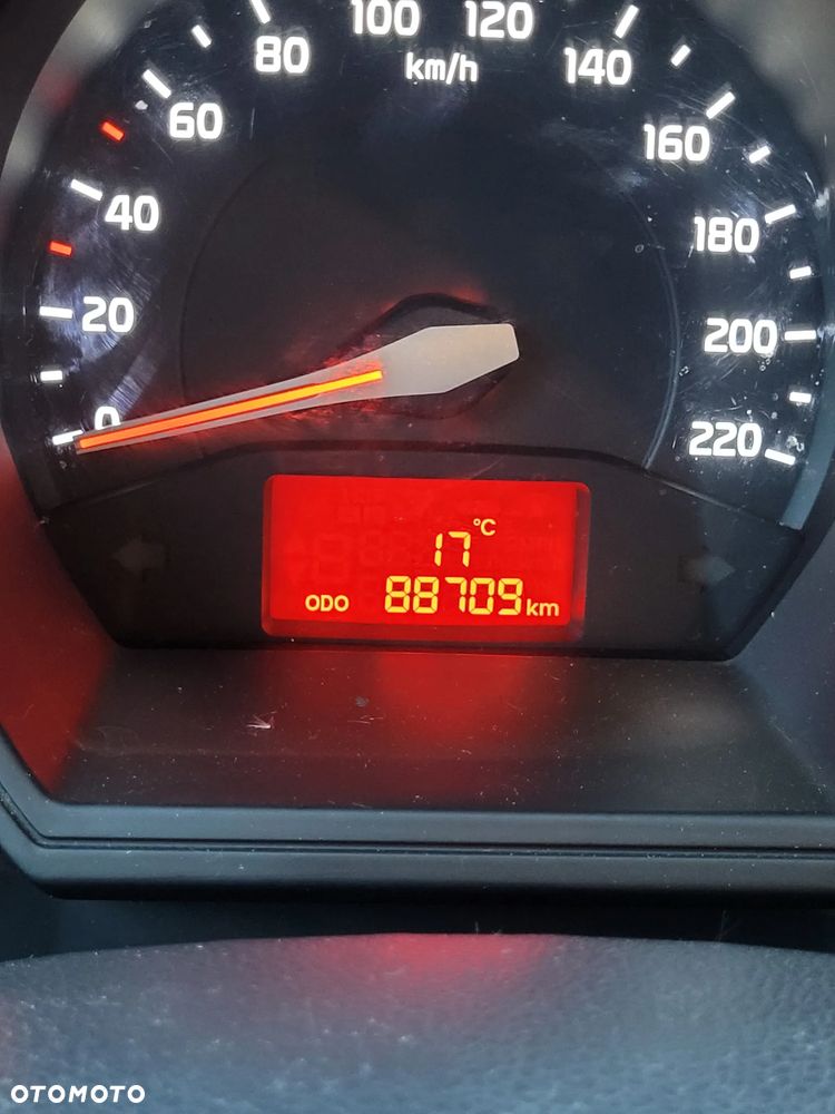 Kia Rio 1.2 M - 14