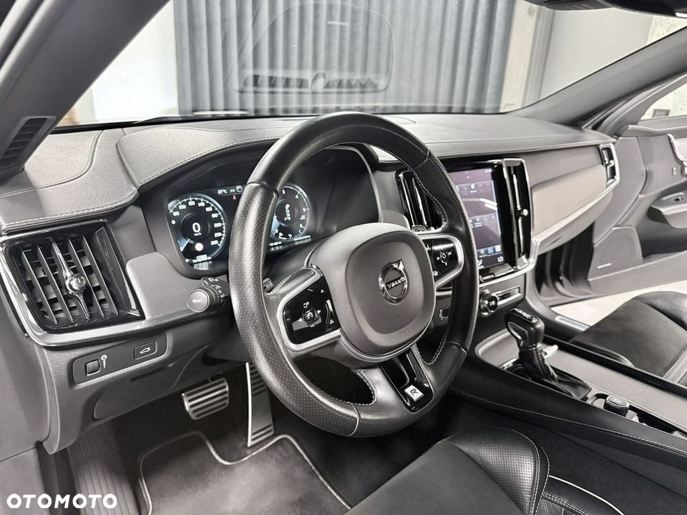 Volvo V90 B5 D AWD Geartronic RDesign - 24