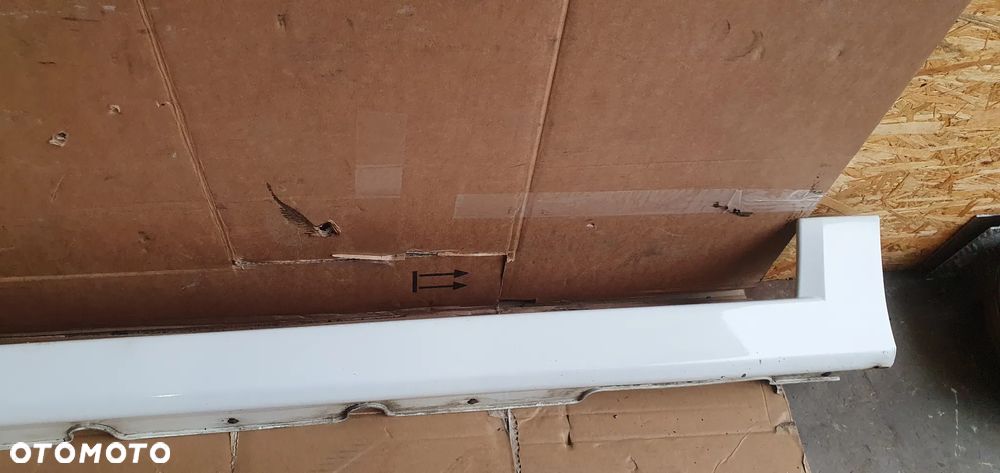 Listwa progowa prawa Hyundai I30 I 87754-2R600 - 3