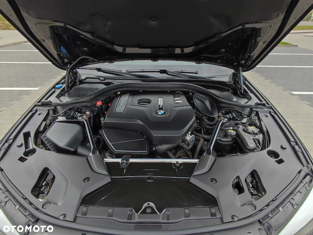 BMW Seria 5 530i xDrive M Sport Edition - 32