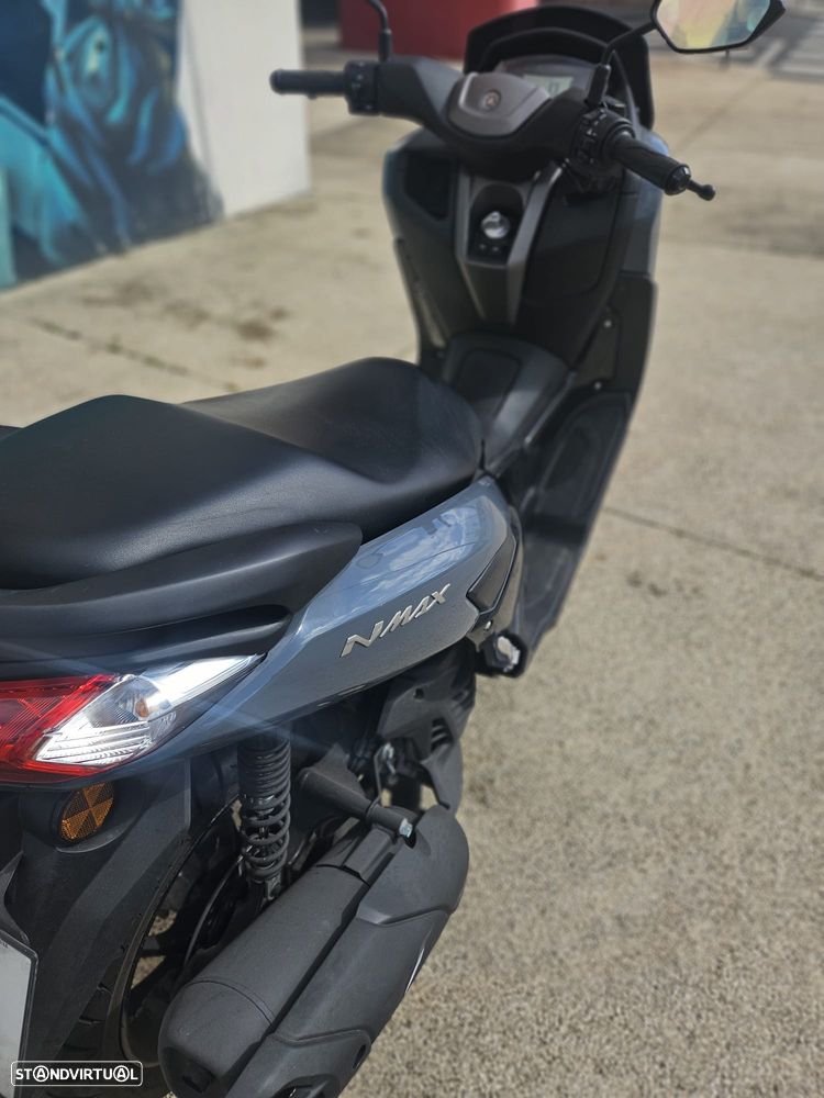 Yamaha NMAX - 12
