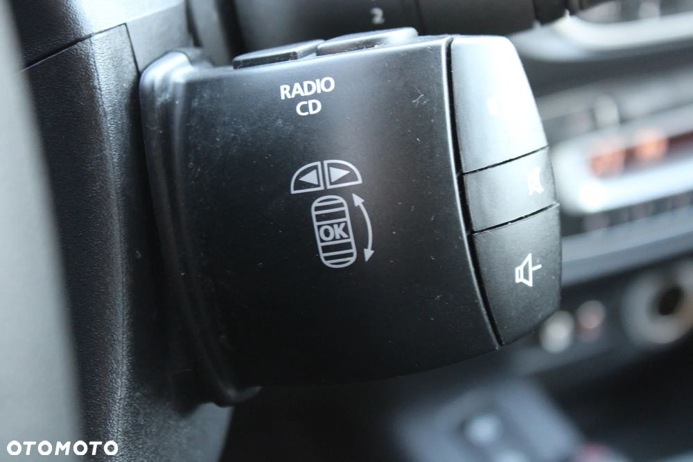 Renault Grand Scenic 1.6 16V 110 LIMITED - 29