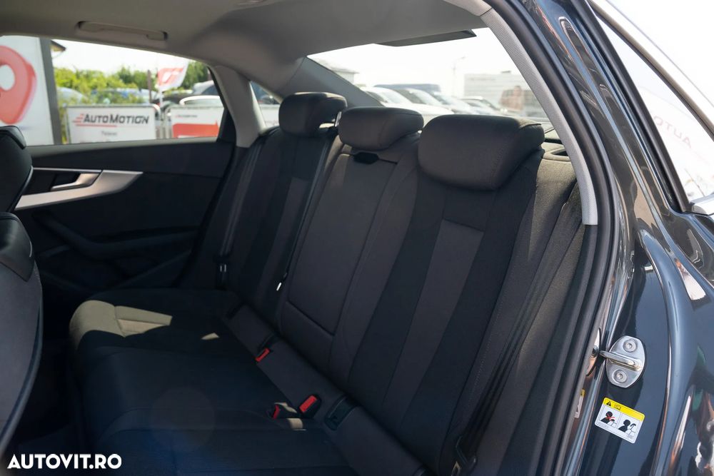 Audi A4 Limuzina 35 TFSI S tronic MHEV Advanced - 34