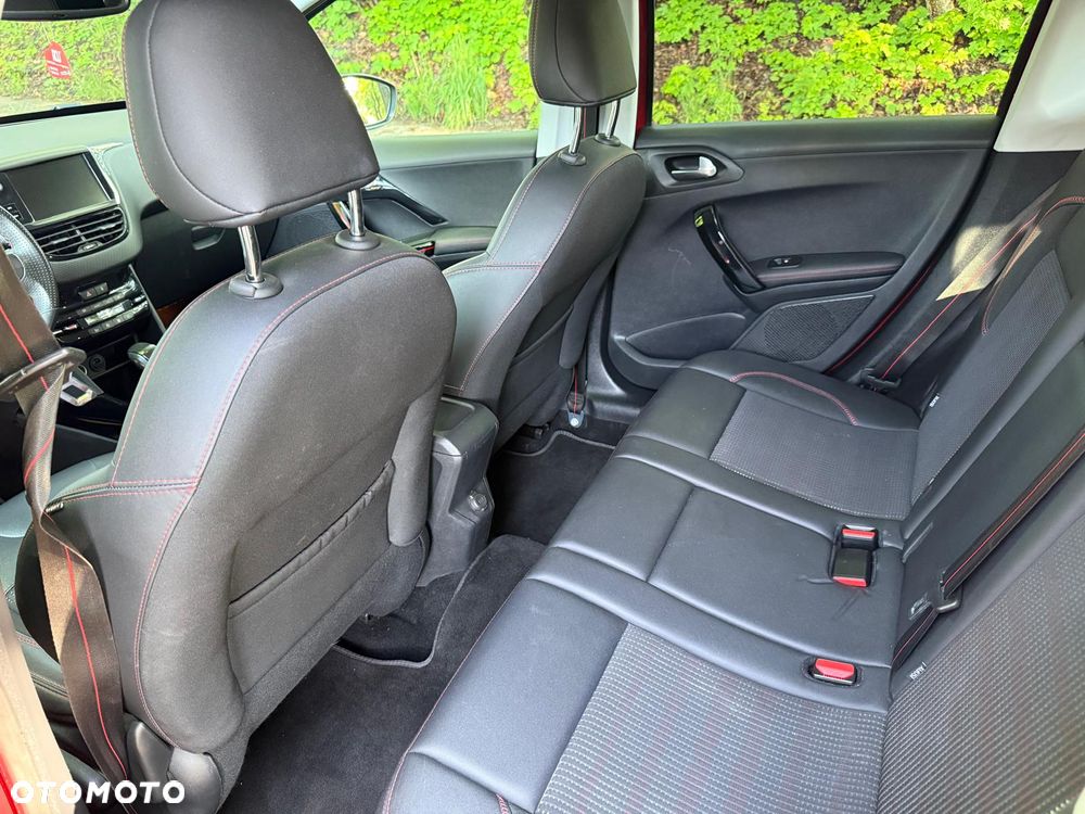 Peugeot 2008 PureTech 110 Stop&Start GT-Line Edition - 19