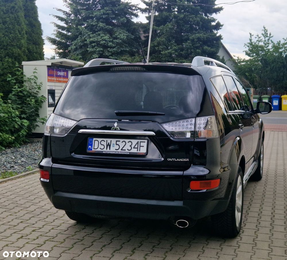 Mitsubishi Outlander 2.0 Intense + 2WD EU5 - 17