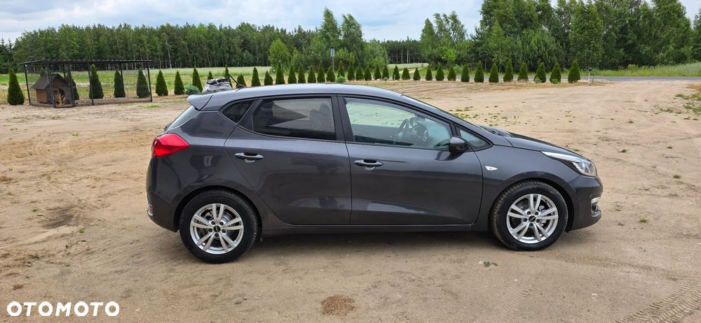 Kia Ceed 1.4 L Business Line - 28