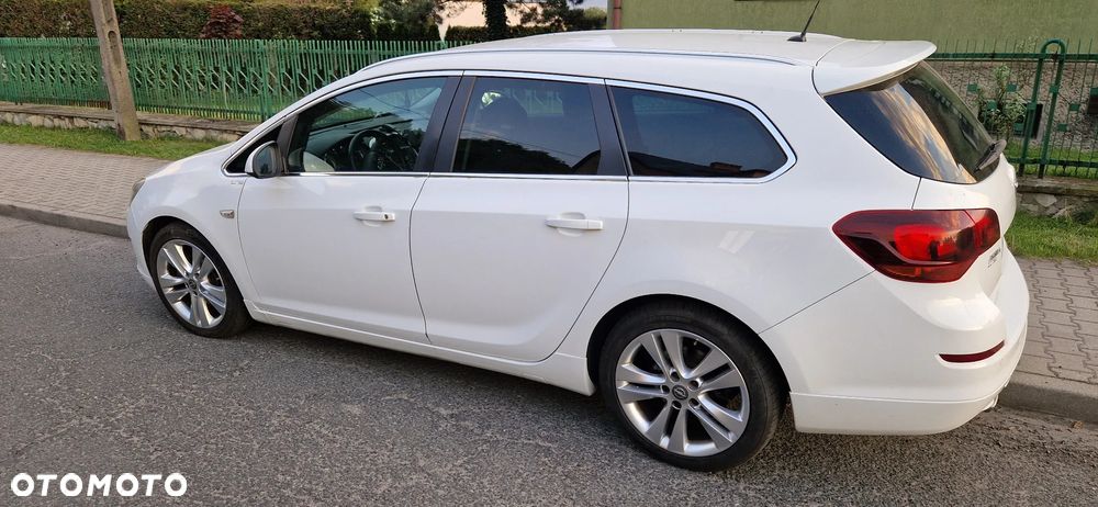 Opel Astra 1.6 T Sport - 2