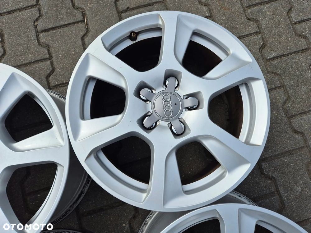 Audi A4 B8 8K0 - komplet felg aluminiowych, 8K0601025F - 4
