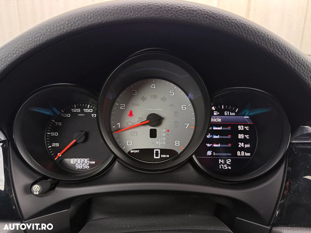 Porsche Macan 3.0 PDK S - 12