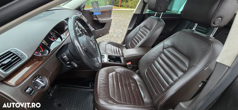 Volkswagen Passat Variant 2.0 TDI DPF DSG Highline - 18