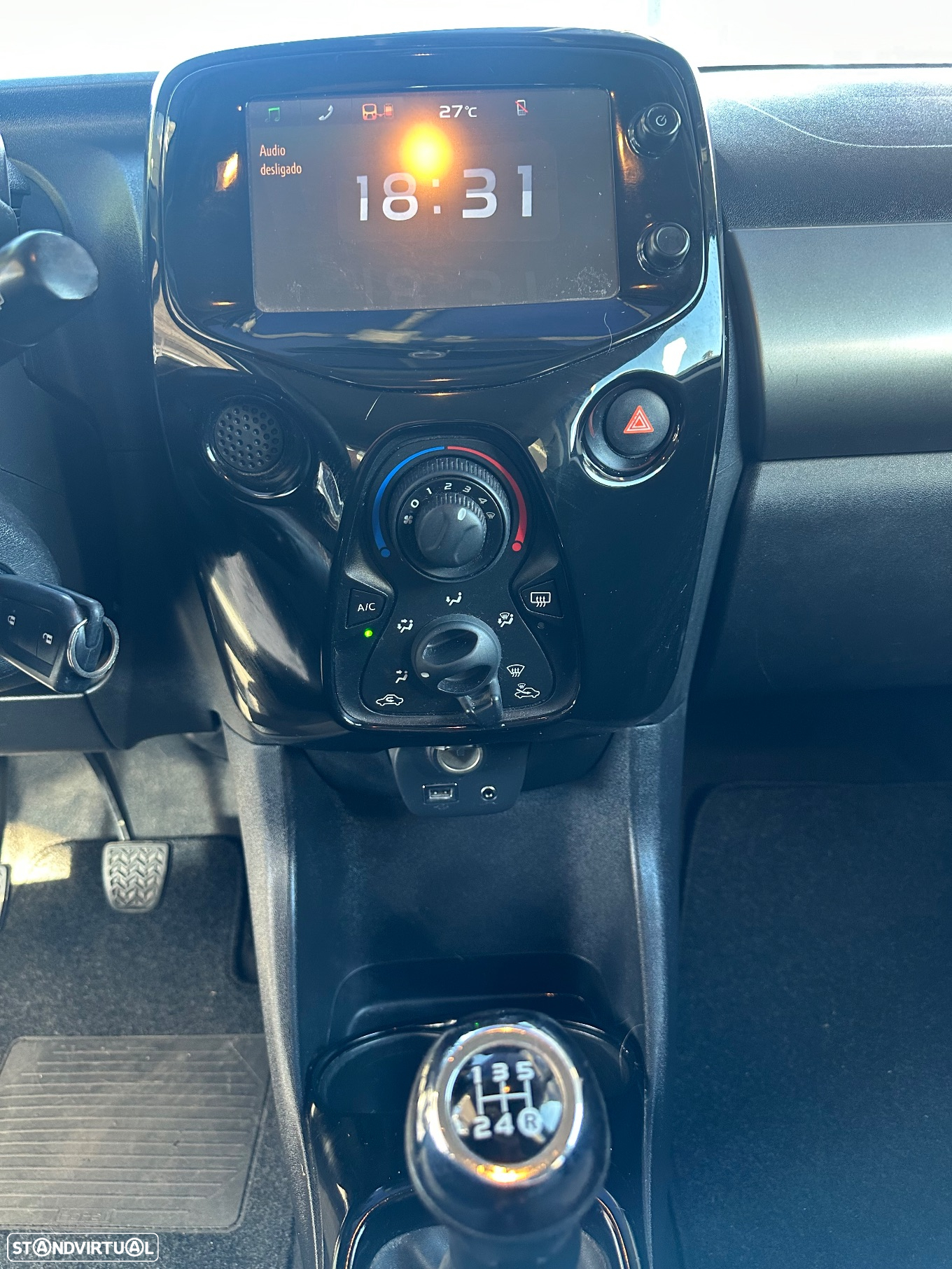 Citroën C1 1.2 VTi Shine - 12