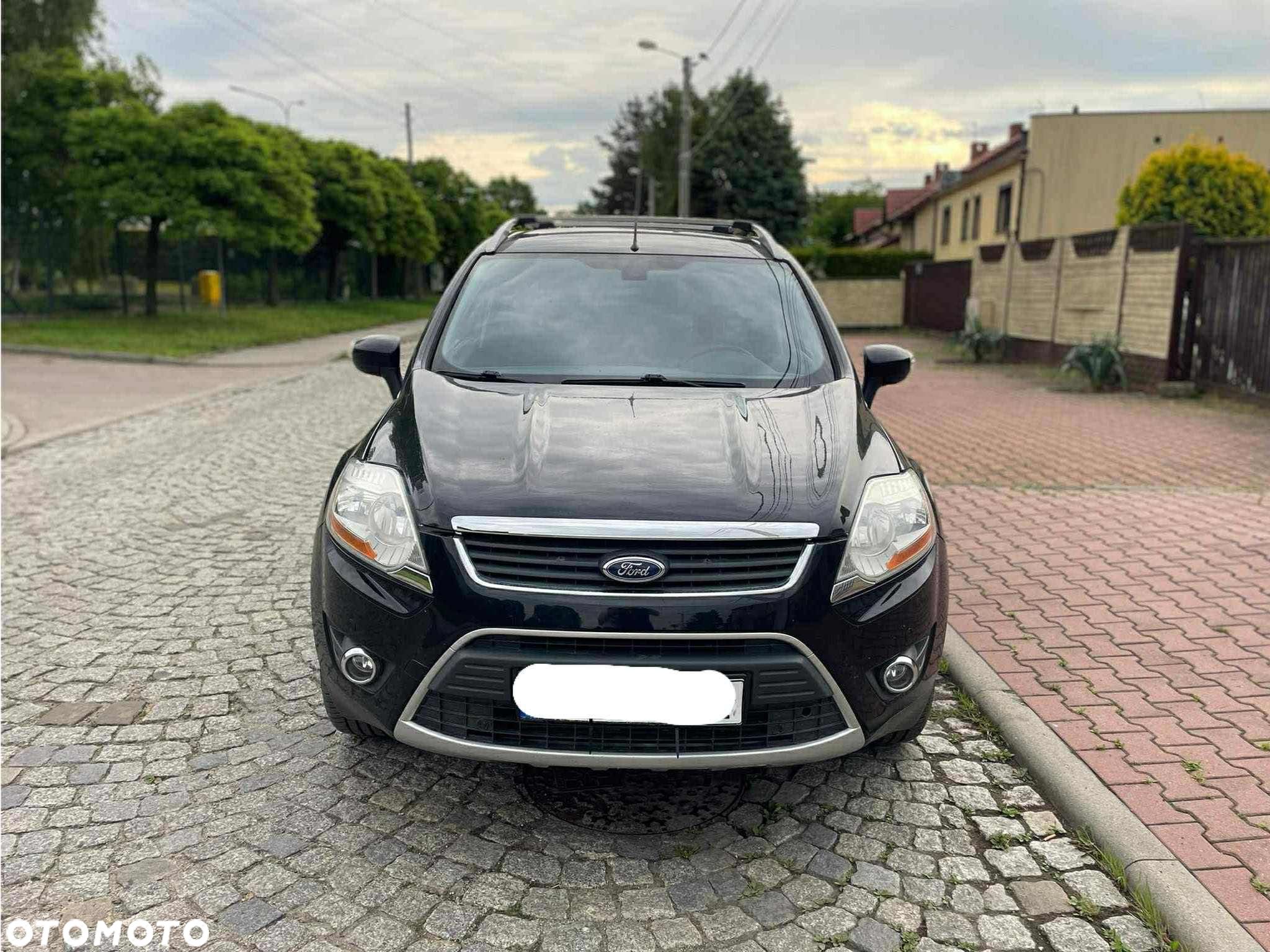 Ford Kuga 2.0 TDCi 2x4 Black & Silver - 1