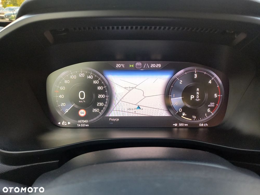 Volvo XC 40 D3 Momentum - 24
