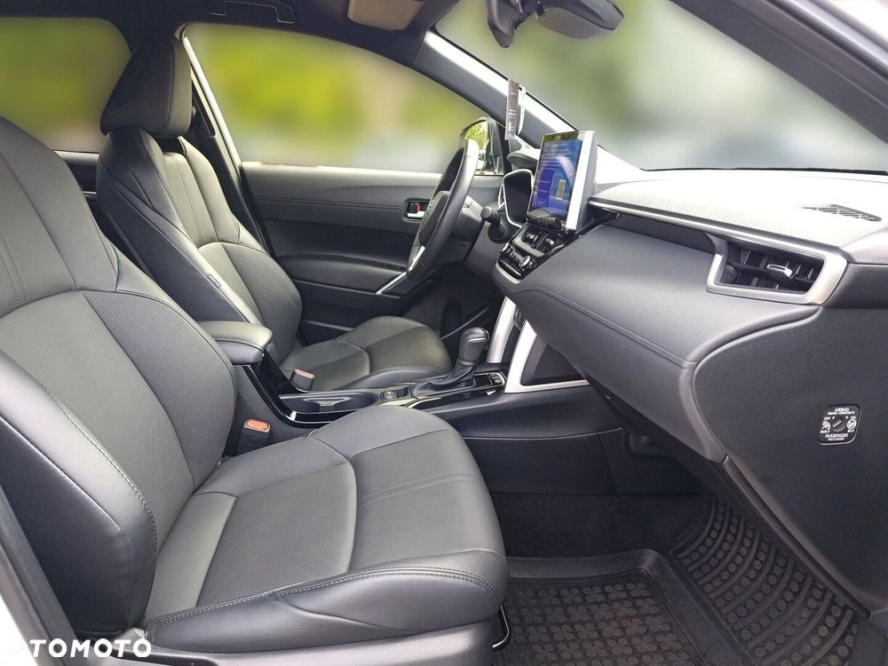 Toyota Corolla Cross 2.0 Hybrid Executive - 10