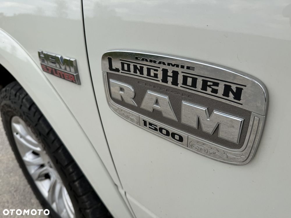 RAM 1500 5.7 Crew Cab Shortbed Limited Black - 39