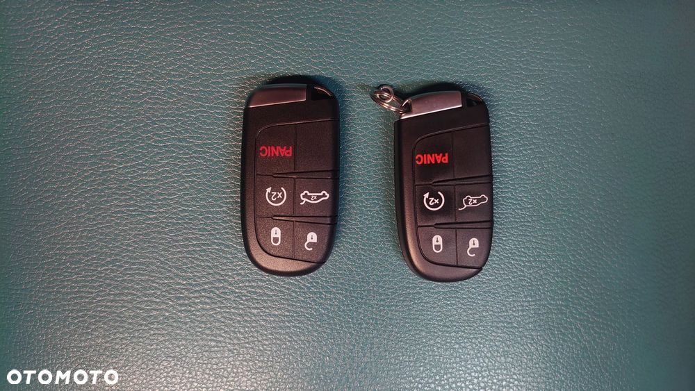 Jeep Grand Cherokee - 30